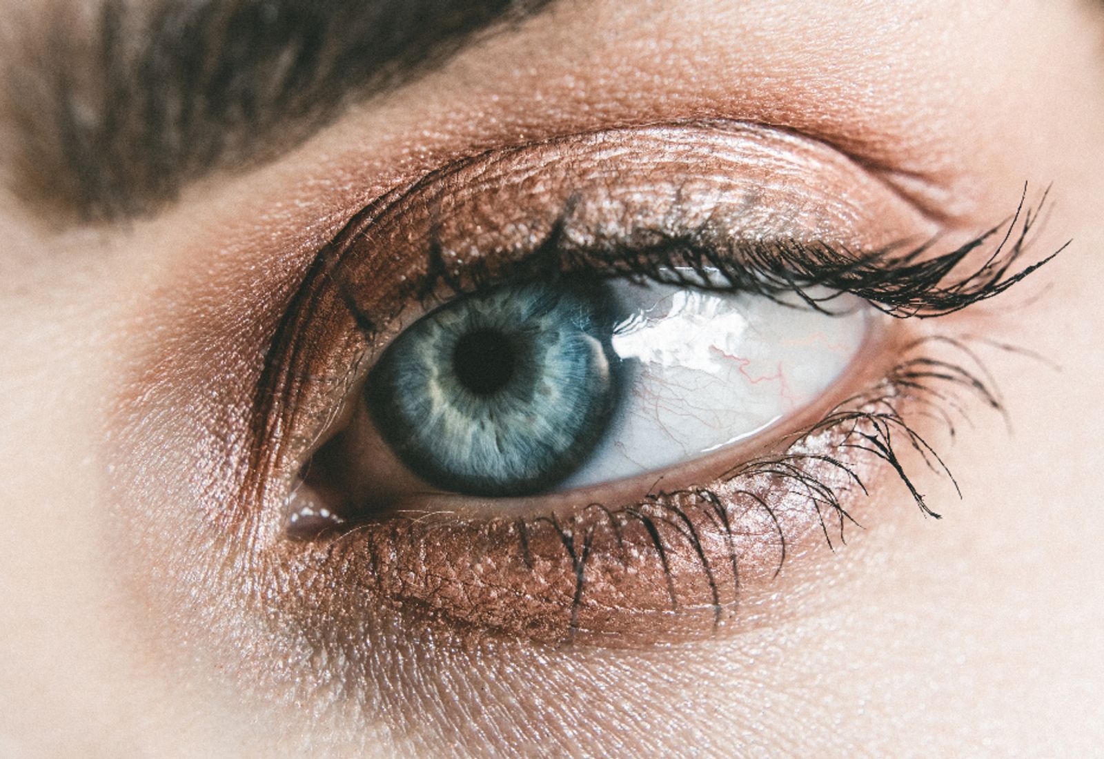 Yeux · Eyeliner (eye liner) — après